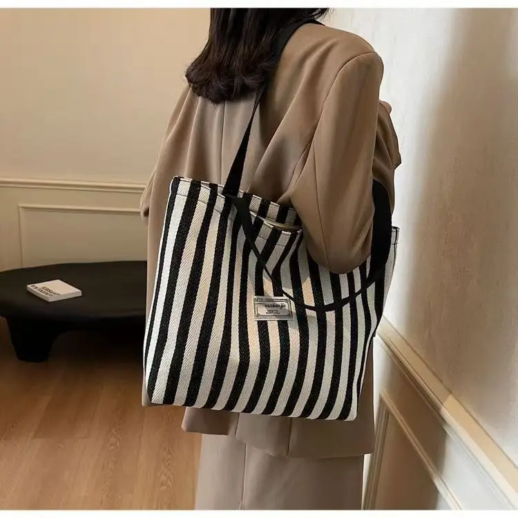 Women Striped Canvas Tote Bag 2026 — feature 1