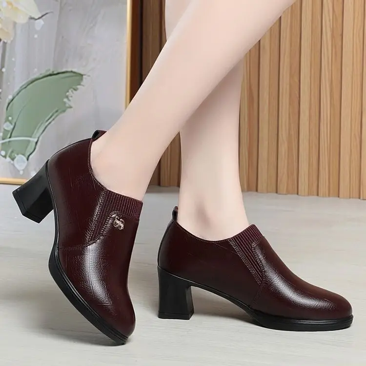 Burgundy Leather Mother's Heel Boots 2025 — feature 16