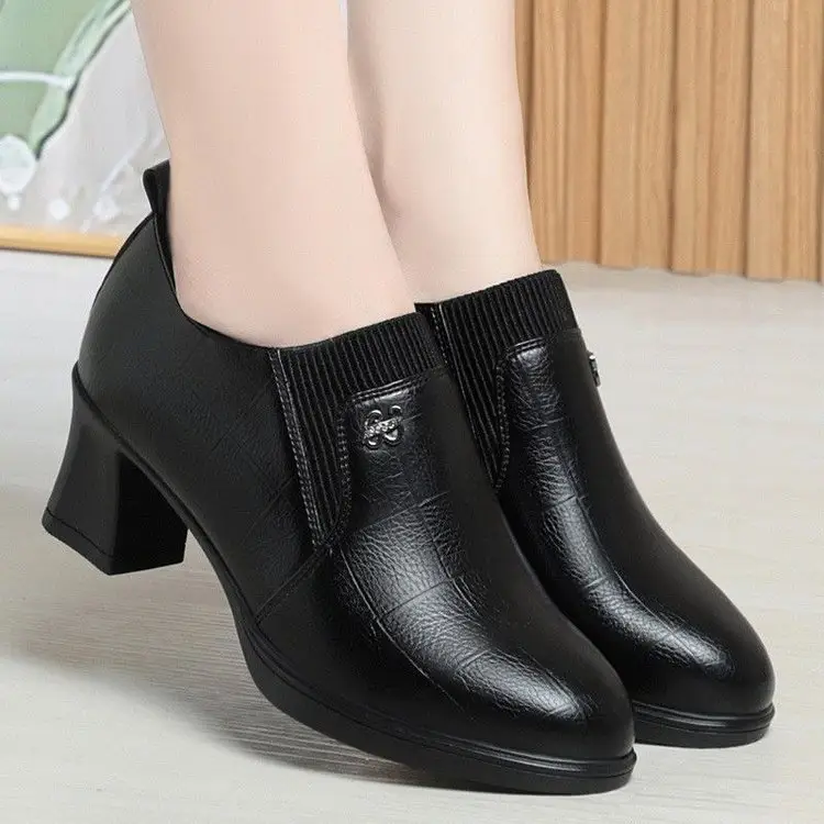 Burgundy Leather Mother's Heel Boots 2025 — feature 19