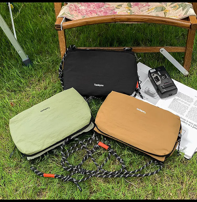 Lightweight Crossbody Bag for Women Summer Hiking Outdoor — feature 1