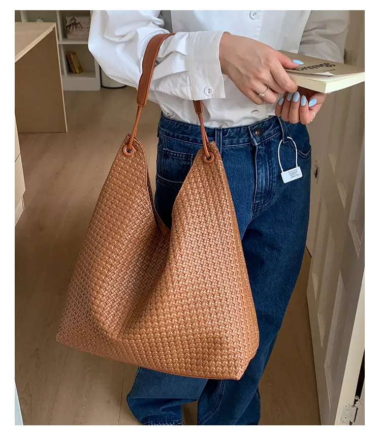 Women's Retro Korean Style Brown Tote Bag — feature 14