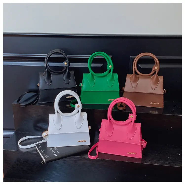 White Retro Handbag with Chain Strap for Women — feature 23