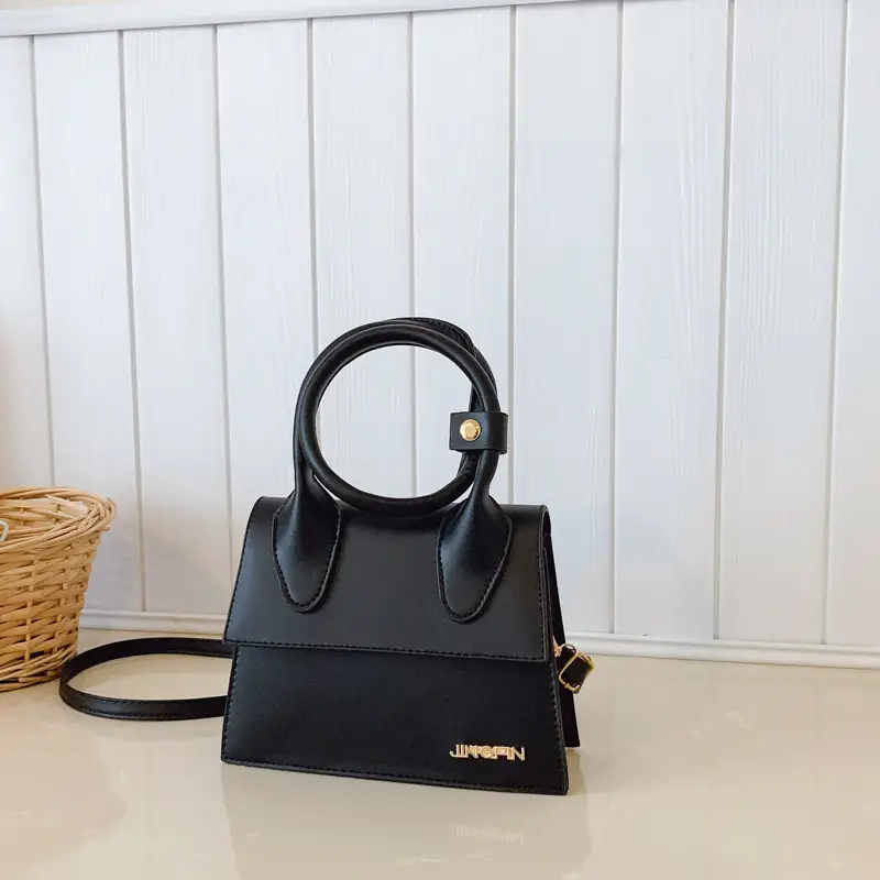 White Retro Handbag with Chain Strap for Women - Image 5