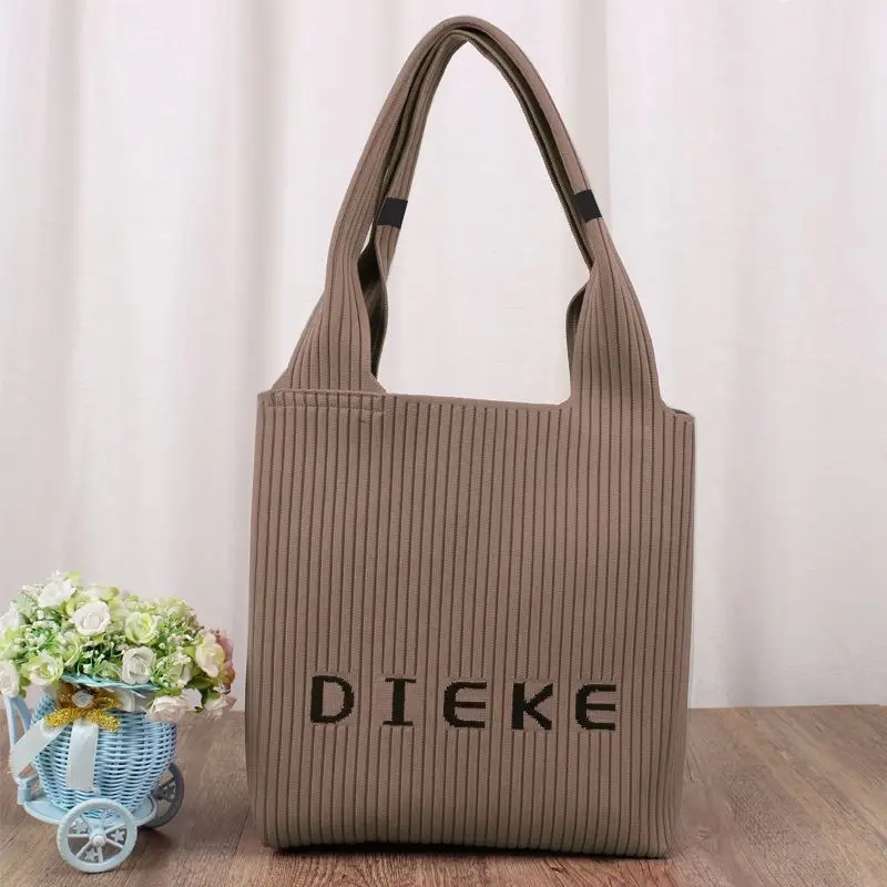 Large Capacity Fly Woven Shoulder Bag for Travel — feature 6