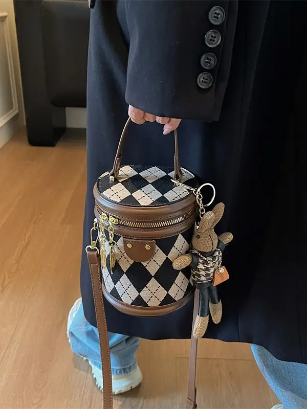 Retro Checkered Handheld Bag for Women - Image 8