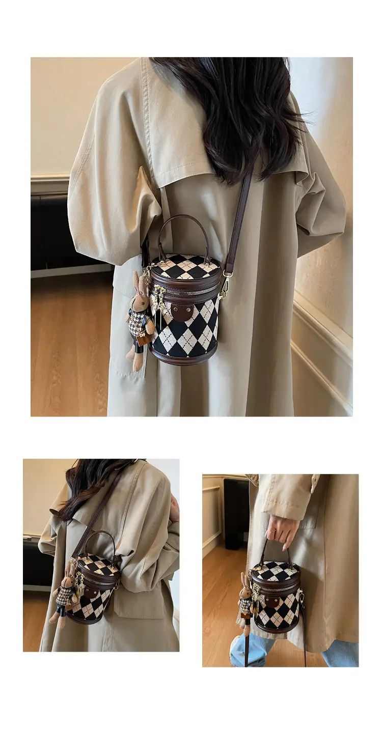 Retro Checkered Handheld Bag for Women — feature 9