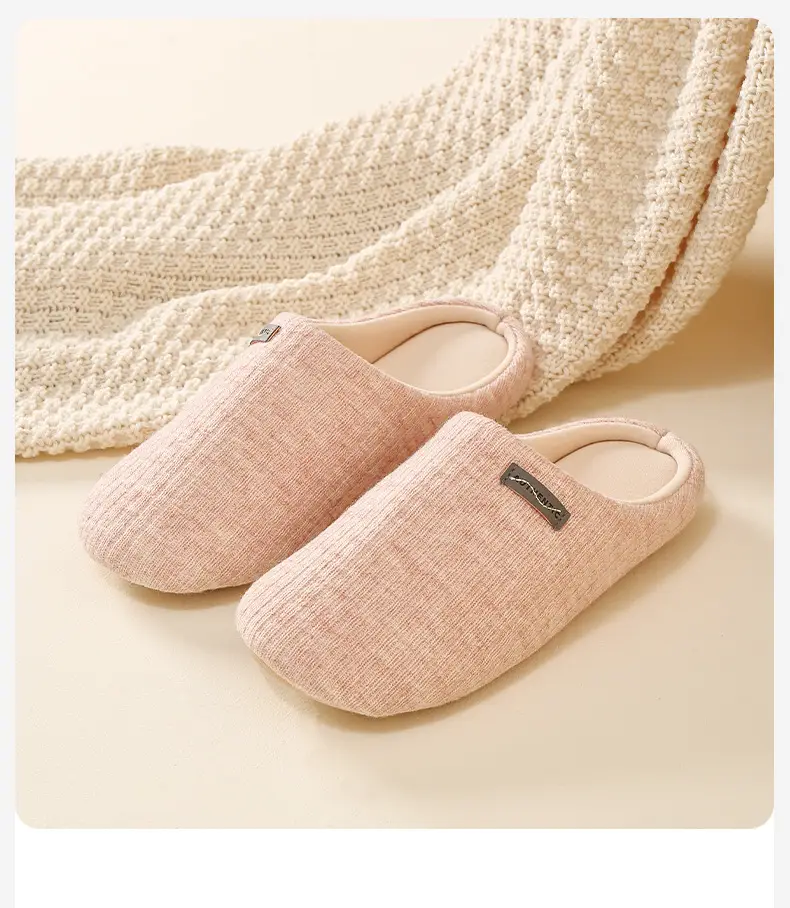 2025 Cotton Slippers for Men and Women, Indoor and Outdoor Winter New Anti-Slip Thick Soft Sole Warm Plush Couple Slippers — feature 2