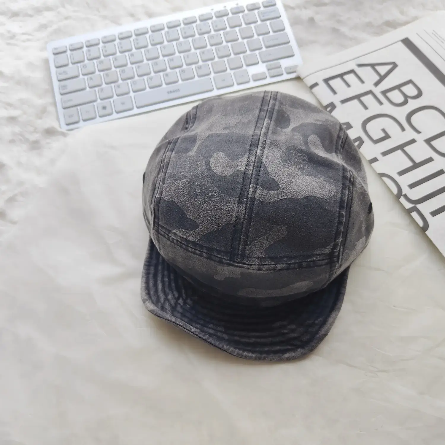 Camouflage Baseball Cap with Short Brim for Men Women — feature 11