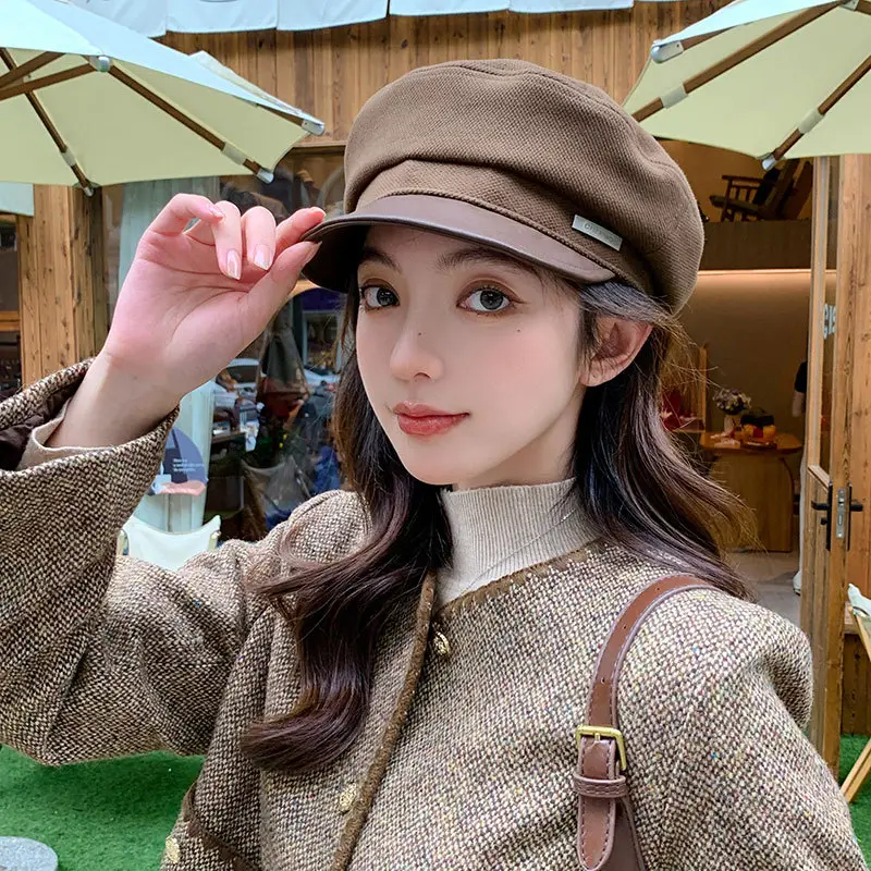Women Flat-Top Duckbill Cap Warm British Retro Leather Brim - Image 5
