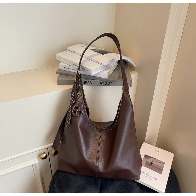 Brown Leather Shoulder Bag for Women 2026 Autumn Winter — feature 27