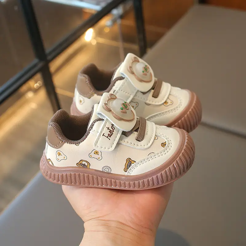 Boys' Light-Up Leather Toddler Shoes Autum New 0-1-2 Year Old Female Baby Soft Sole Shoes Baby Shoes for Kidsren