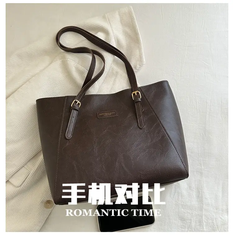 Brown Leather Shoulder Bag for Women Large Capacity — feature 4