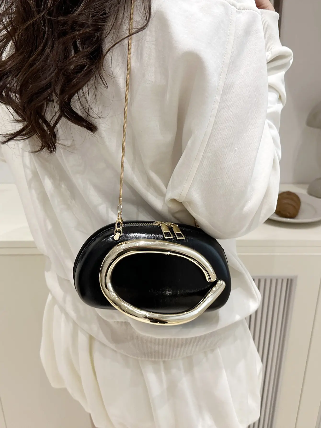 2025 Red Crossbody Bag Women's New Trendy Metal Hardware Personalized Dinner Chain Shoulder Clutch Women's Bag - Image 10