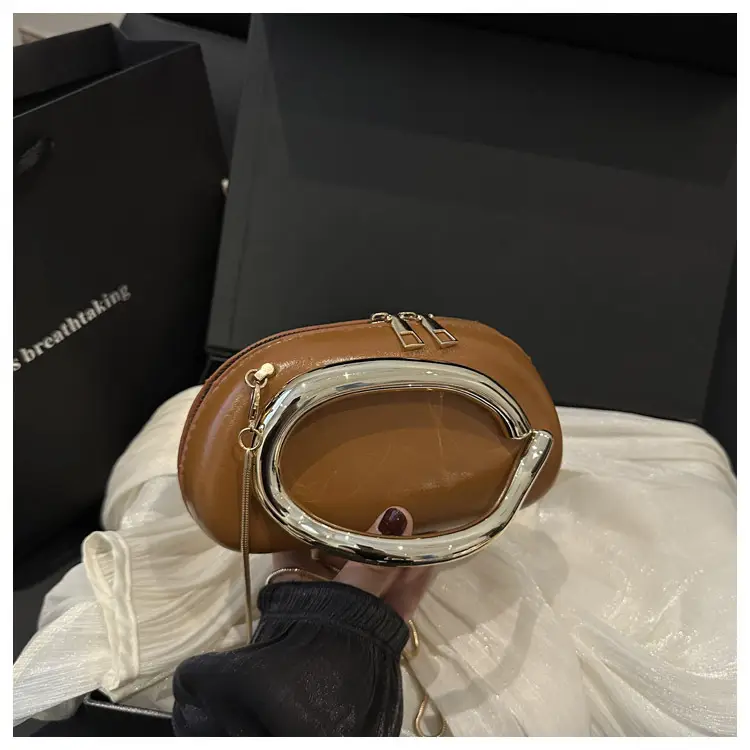 2025 Red Crossbody Bag Women's New Trendy Metal Hardware Personalized Dinner Chain Shoulder Clutch Women's Bag — feature 49