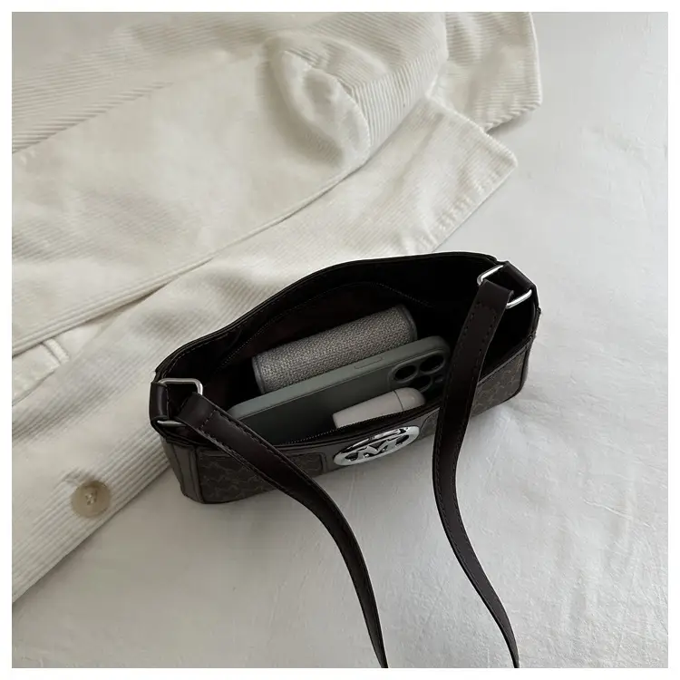 Niche Design Light Luxury Crossbody Bag for Women — feature 8