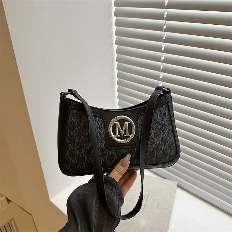 Niche Design Light Luxury Crossbody Bag for Women - Image 3