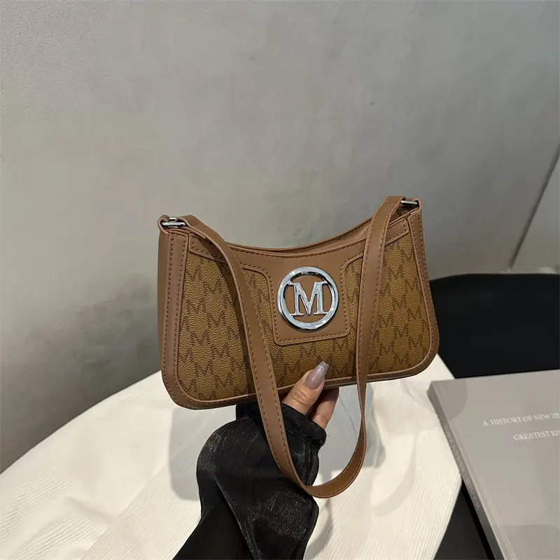 Niche Design Light Luxury Crossbody Bag for Women - Image 4