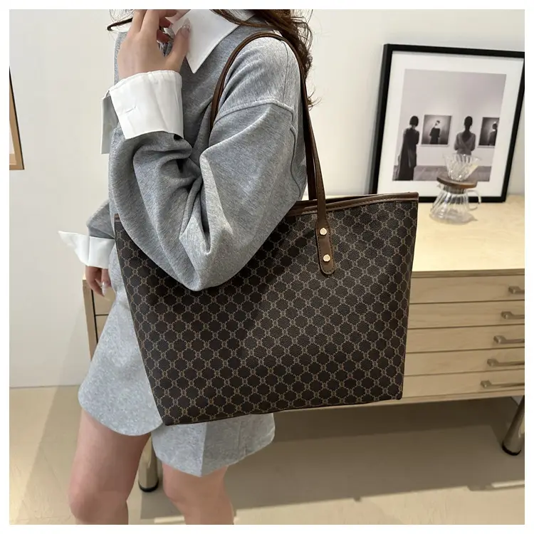 Retro Monogram Tote Bag Large Capacity Leather Handle — feature 13
