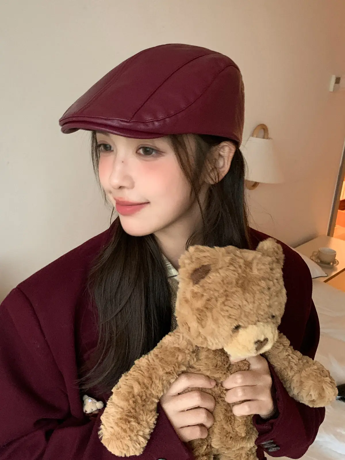 Women Retro Leather Duckbill Cap Brown — feature 8