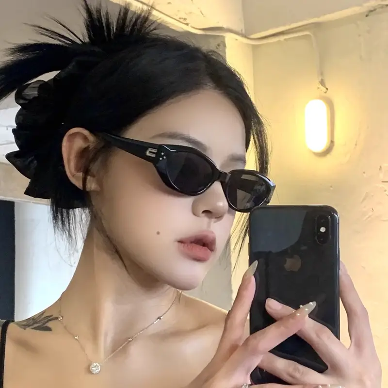 2025 Retro Cat-Eye Sunglasses for Women Anti-UV Square Round Faces - Image 7