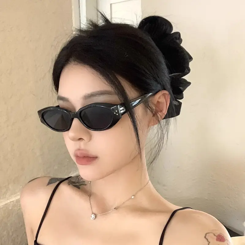 2025 Retro Cat-Eye Sunglasses for Women Anti-UV Square Round Faces - Image 9