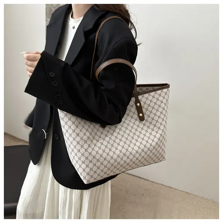 Retro Women's Shoulder Bag Large Capacity 2025 — feature 11