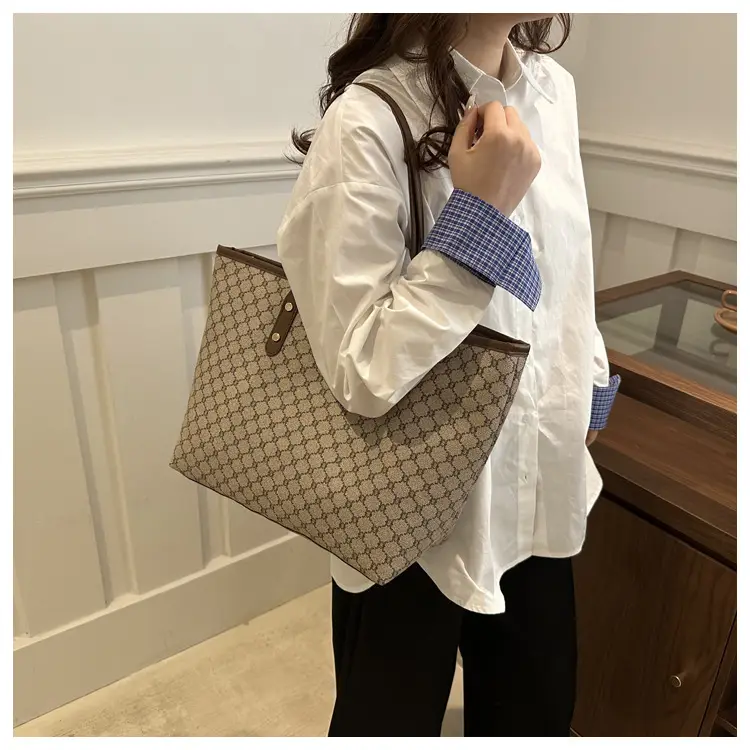 Retro Women's Shoulder Bag Large Capacity 2025 — feature 15