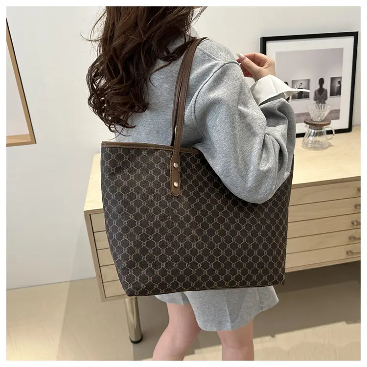 Retro Women's Shoulder Bag Large Capacity 2025 — feature 18