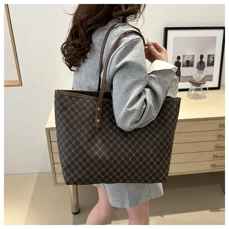 Retro Women's Shoulder Bag Large Capacity 2025 — feature 23