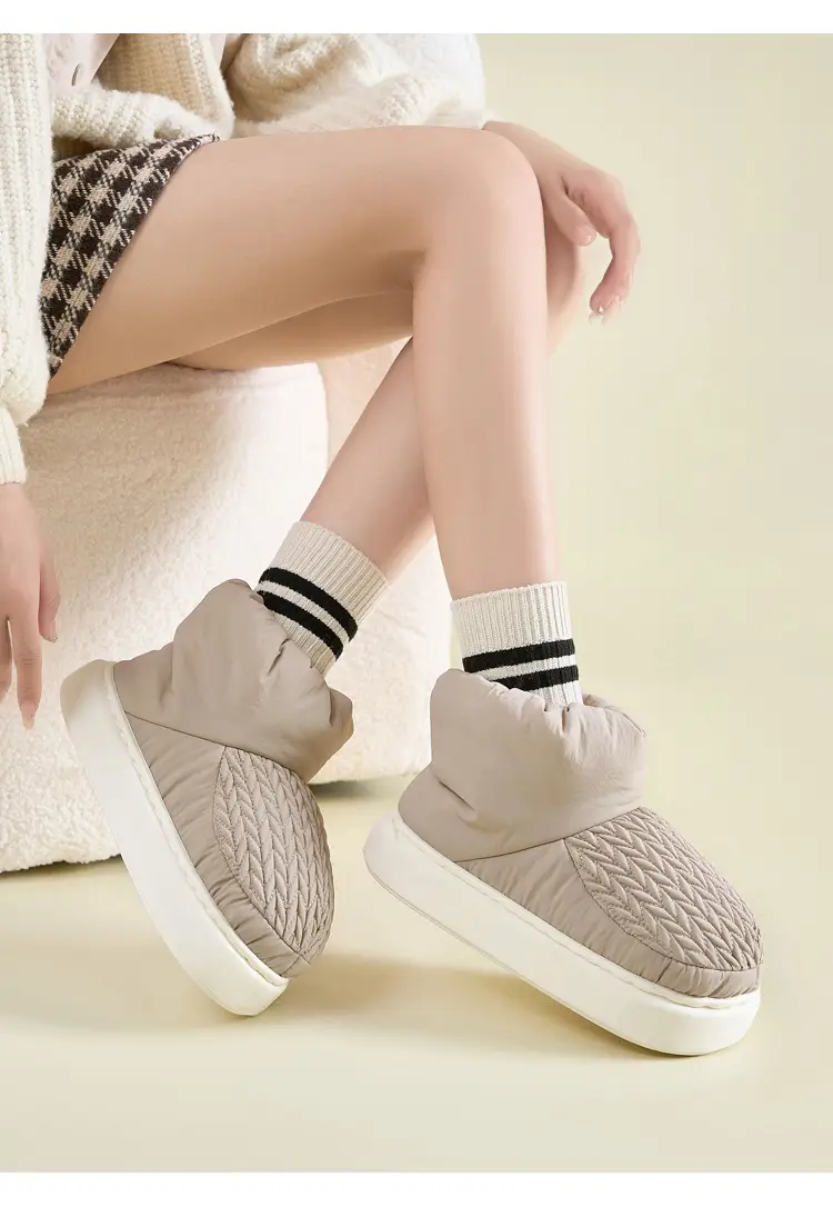 High-Top Cotton Slippers for Women in Winter, Warm Home Indoor, Silent, Cold-Proof, Anti-Slip, Ultra-Thick Outer Wear Cotton Shoes for Couples in Autumn and Winter — feature 17