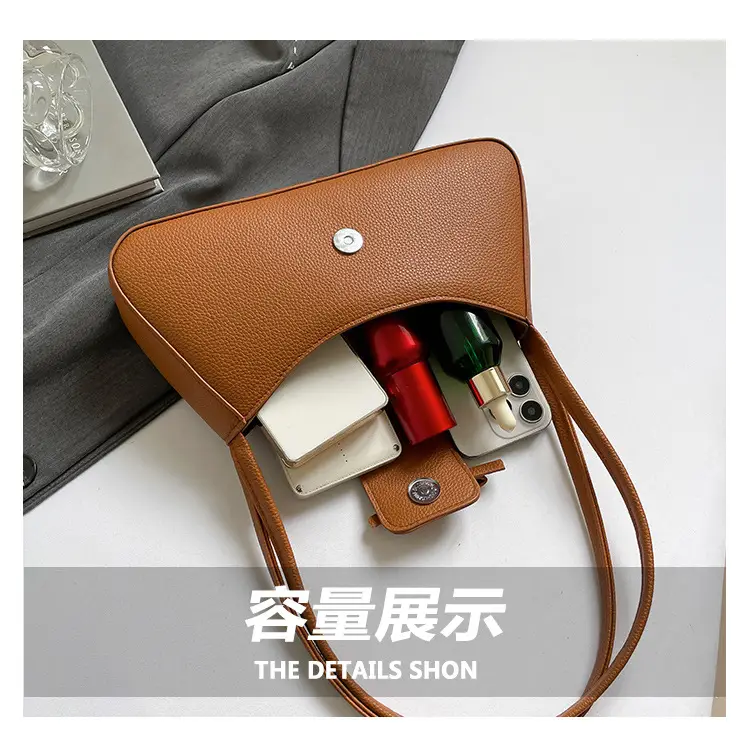Green Nylon Shoulder Bag for Women 2025 Summer — feature 7