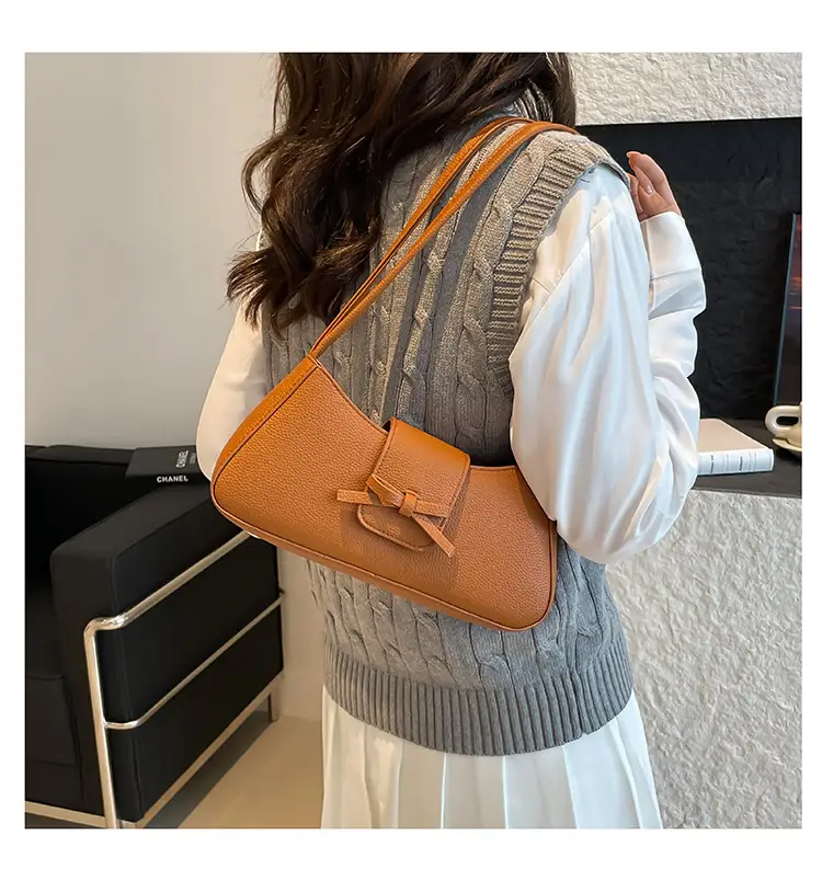 Green Nylon Shoulder Bag for Women 2025 Summer — feature 9