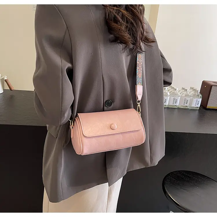 Women Crossbody Bag Brown Leather European American Retro Work 2025 — feature 14