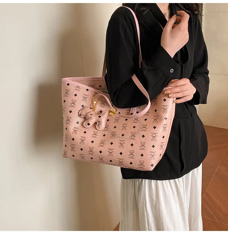 Korean Style Large Capacity Shoulder Bag Tan Leather — feature 17