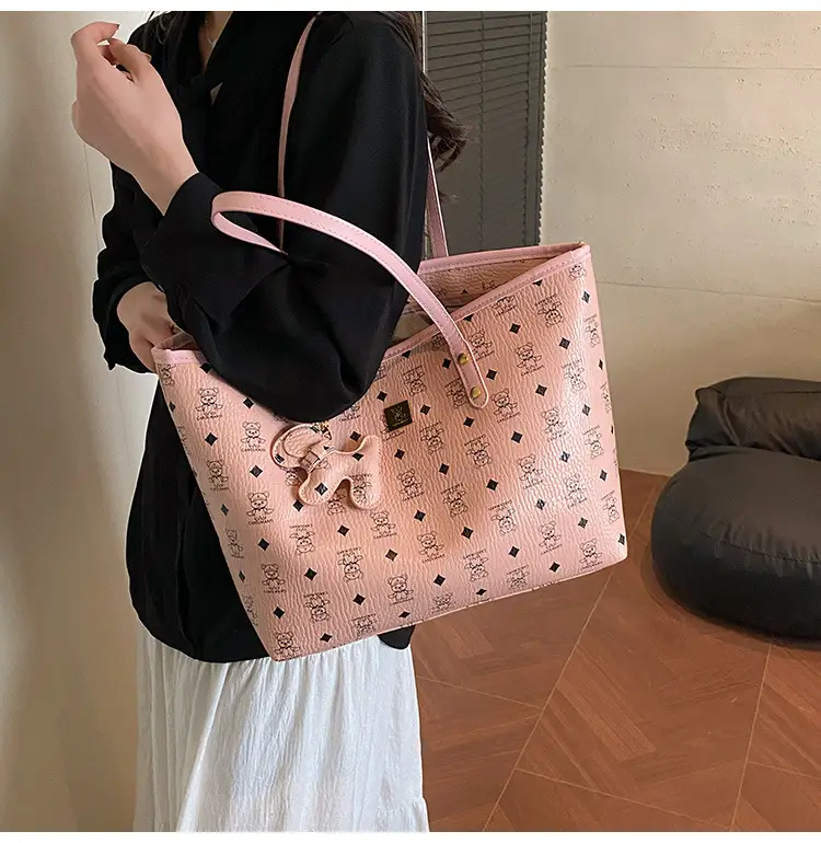 Korean Style Large Capacity Shoulder Bag Tan Leather — feature 18