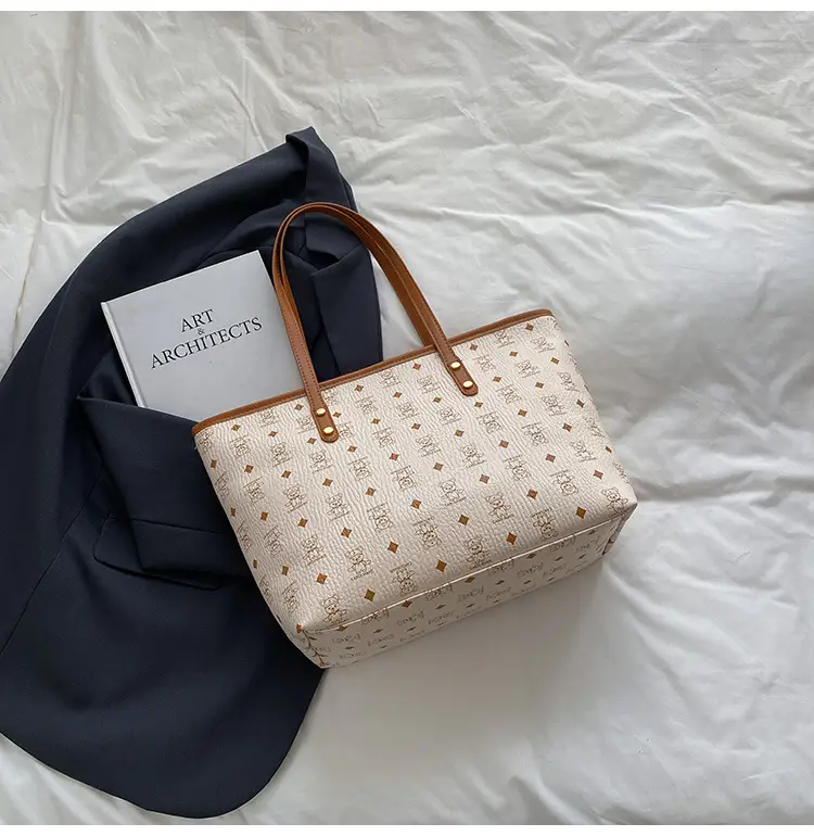 Korean Style Large Capacity Shoulder Bag Tan Leather — feature 8