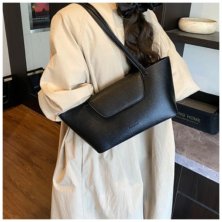 Women Pebbled Leather Tote Bag with Matching Small Shoulder Bag 2026 — feature 14