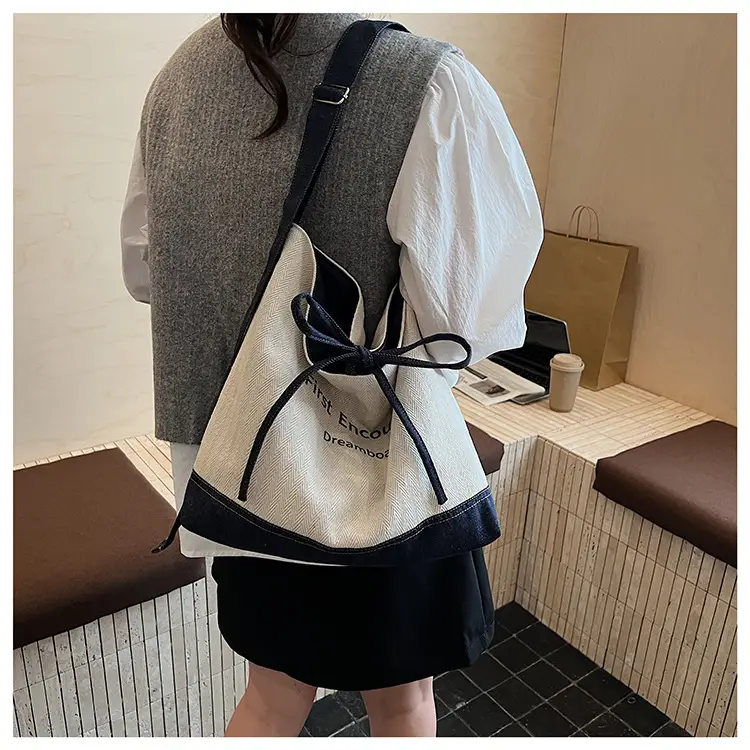 Women's Large Capacity Cloth Shoulder Bag Korean Style — feature 13