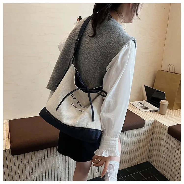 Women's Large Capacity Cloth Shoulder Bag Korean Style — feature 16