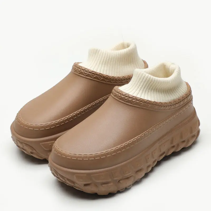 Women's Cotton Shoes with Thick Fleece Lining, 2026 New Model, Suitable for Outdoor Wear in Autumn and Winter, Trendy Slip-On Boots for Home Use, Closed-Back Cotton Slippers