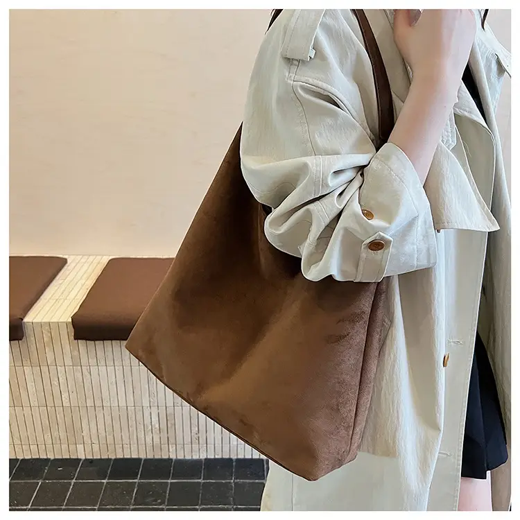 Retro Brown Women Shoulder Tote Bag 2025 luggage and leather goods — feature 13