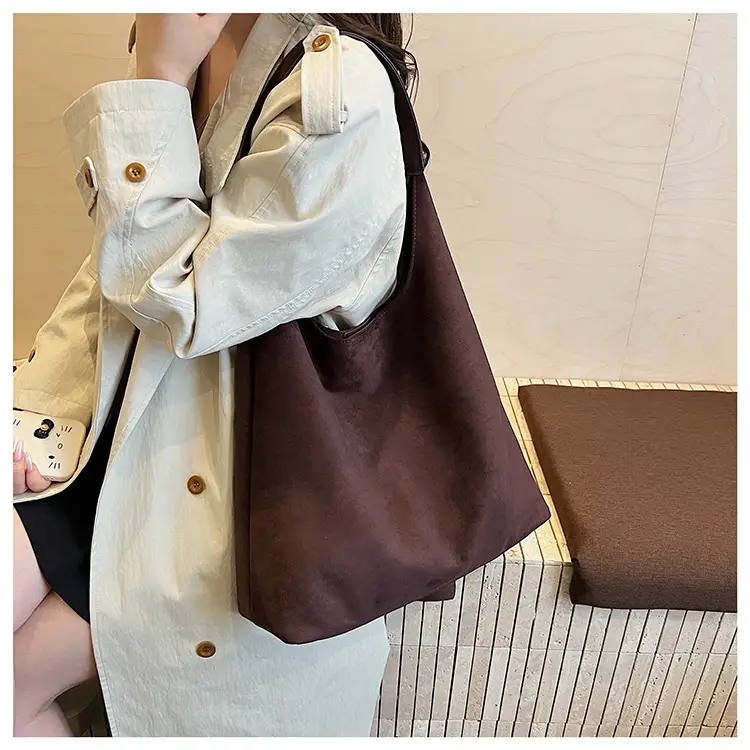 Retro Brown Women Shoulder Tote Bag 2025 luggage and leather goods — feature 15