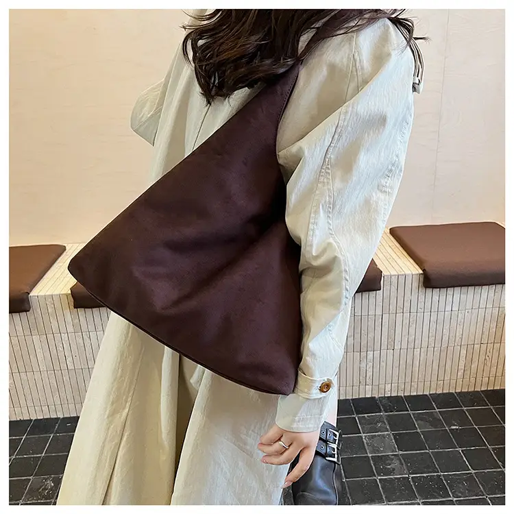 Retro Brown Women Shoulder Tote Bag 2025 luggage and leather goods — feature 17