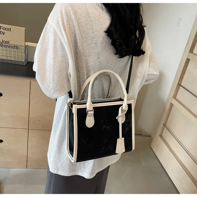 Women 2024 New Large Capacity Commuter Bag Shoulder Bag Tote — feature 13