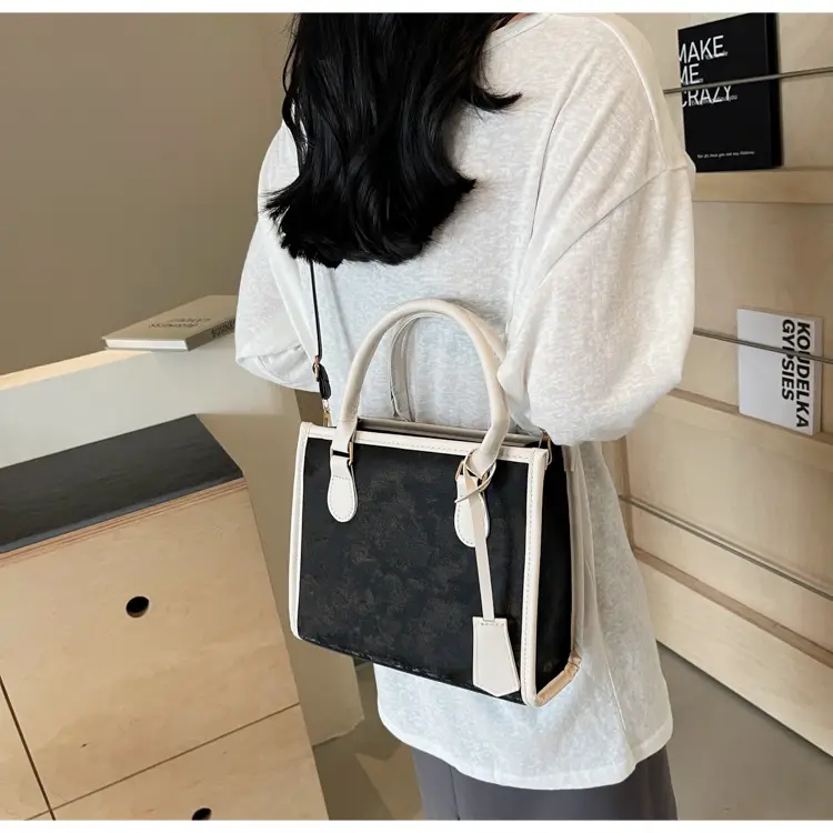 Women 2024 New Large Capacity Commuter Bag Shoulder Bag Tote — feature 15