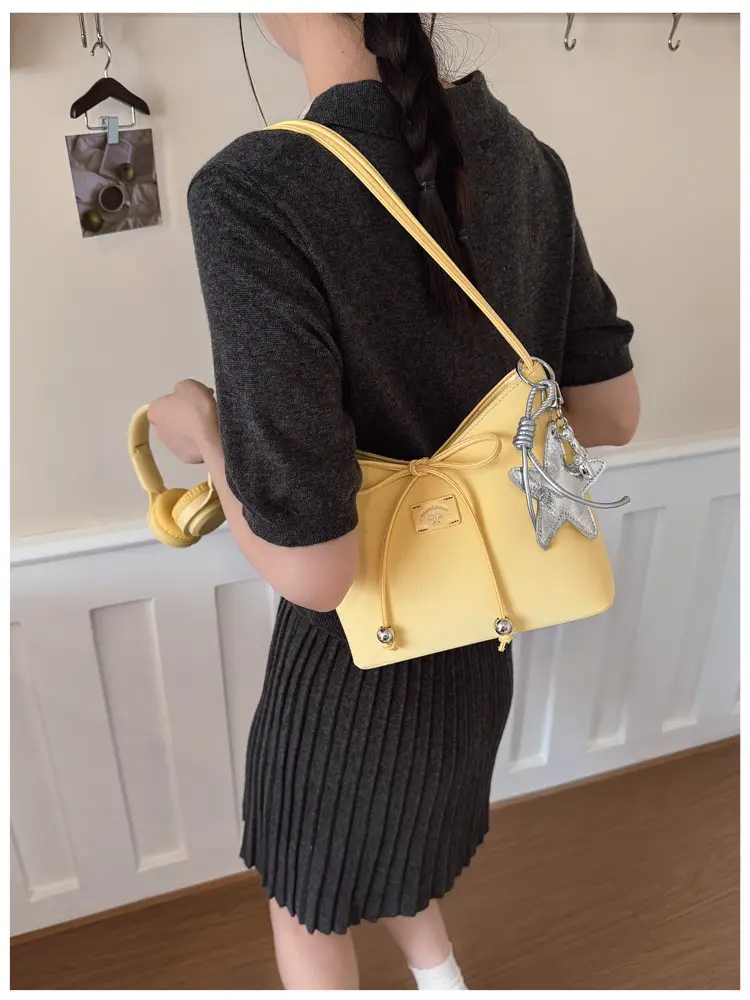 Silver High-End Women's Shoulder Bag 2025 — feature 17