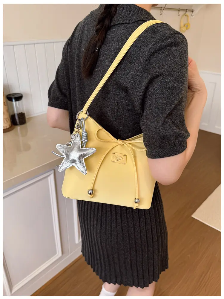 Silver High-End Women's Shoulder Bag 2025 — feature 18