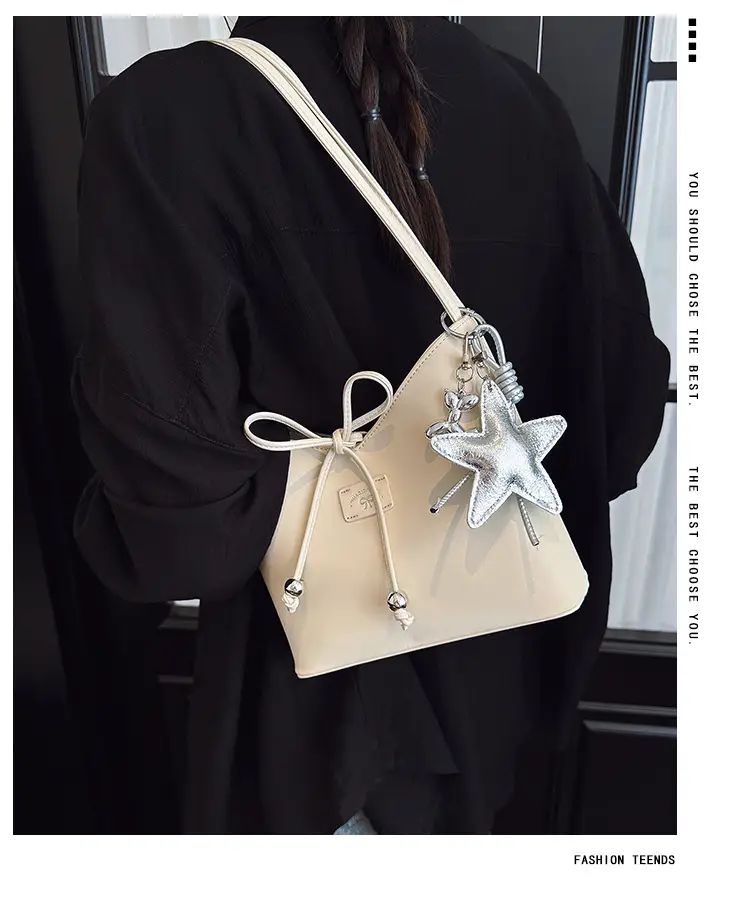 Silver High-End Women's Shoulder Bag 2025 — feature 3