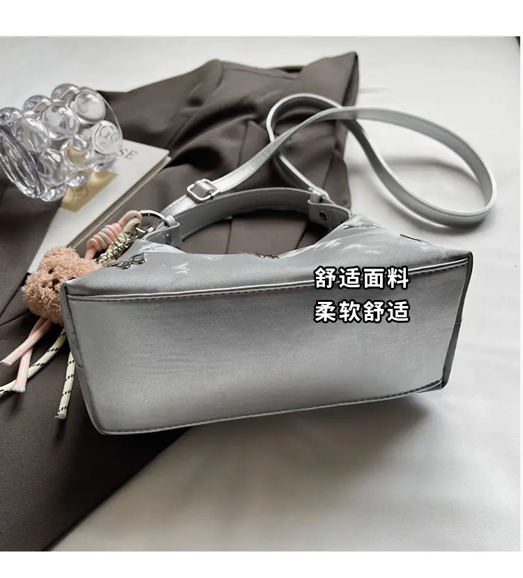 Transparent Butterfly Bag with Bear Charm — feature 8