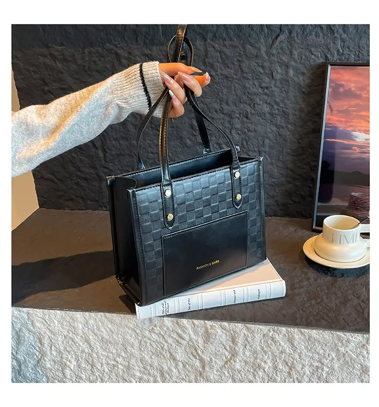 Korean Style Light Luxury Handheld Bags 2025 Women — feature 18
